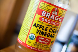 Discover This Little Knonw Benefit of Appe Cider Vinegar Your Wife Will Be Glad You Found……